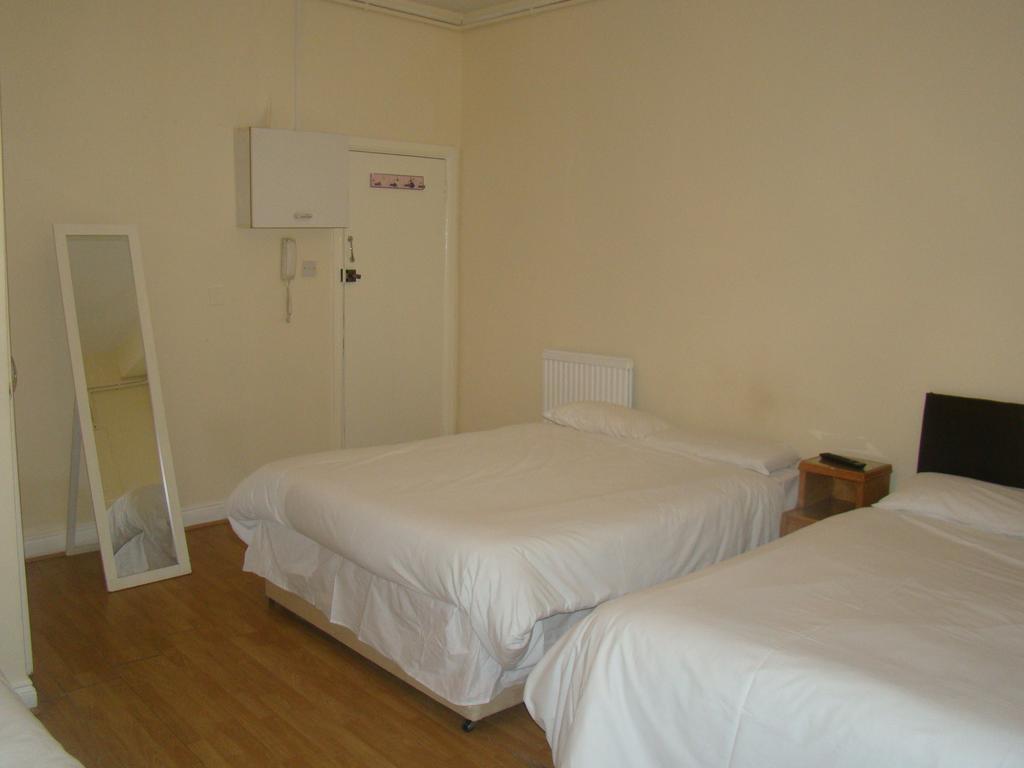 Kensington Rooms And Apartments London Room photo